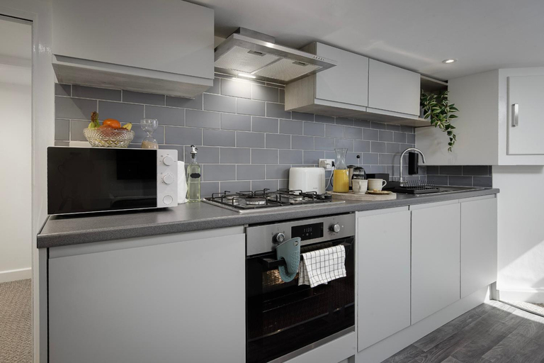 Others 4, Blackpool Central Springfield Apartments Spacious Comfort, Blackpool
