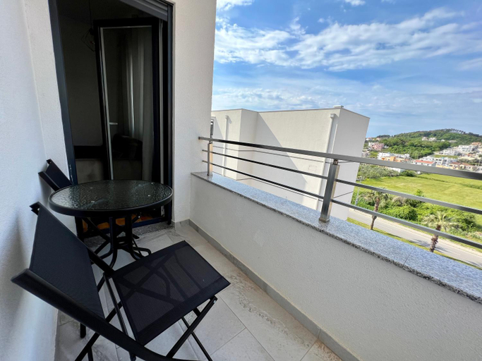 Others 3, Remi Studio Apartments