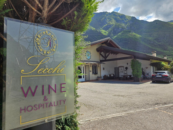 Others 3, Relais diVINO, Trento