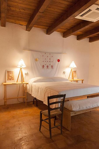 Bedroom 2, BORGO PETELIA, Casa Castiglione, Antica casa su due piani con scala esterna, Crotone