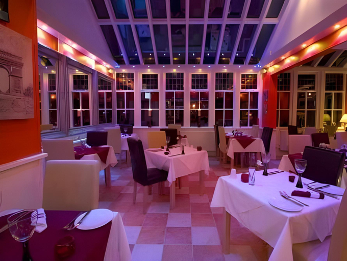 Food & Drinks 4, Albert And Victoria Hotel, Sefton