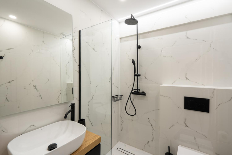 Bathroom 4, The Edge - Luxury Residences, Attica