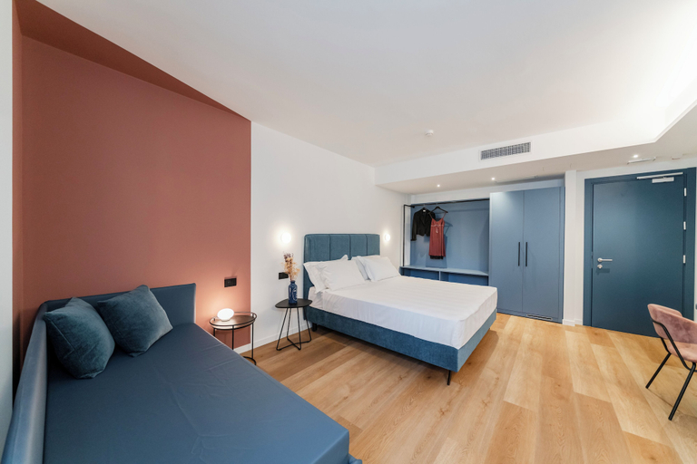 Bedroom 4, BISCARDI HOTEL, Bari
