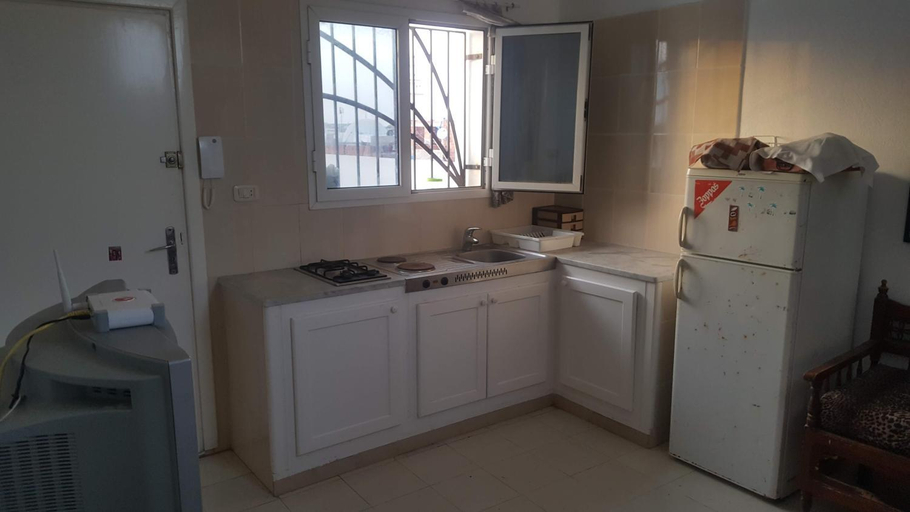 Others 4, Calm place and near to the beach with water 24h, Monastir