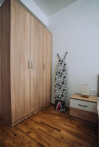 2, Darki Apartments 2 - Very Central Stay With Free Parking