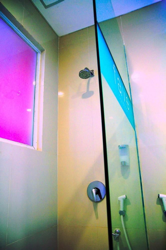 Bedroom 29