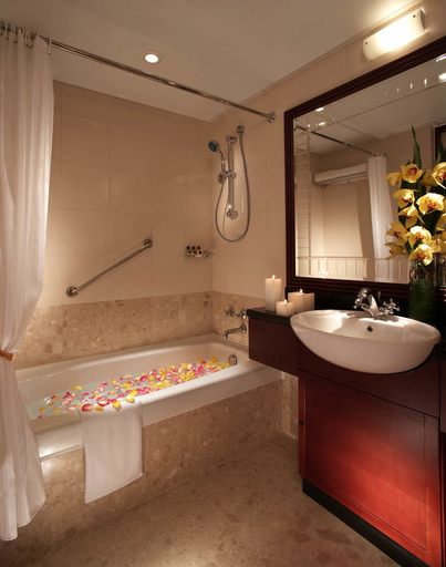 Bedroom 5, Harbour Plaza Metropolis, Kowloon