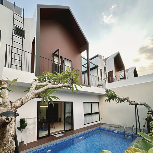 Cerita di Villa - Rumah Kedua di Batu, Malang