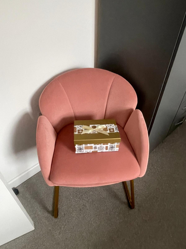 Others 4, Stylish apartment in Watford, Hertfordshire
