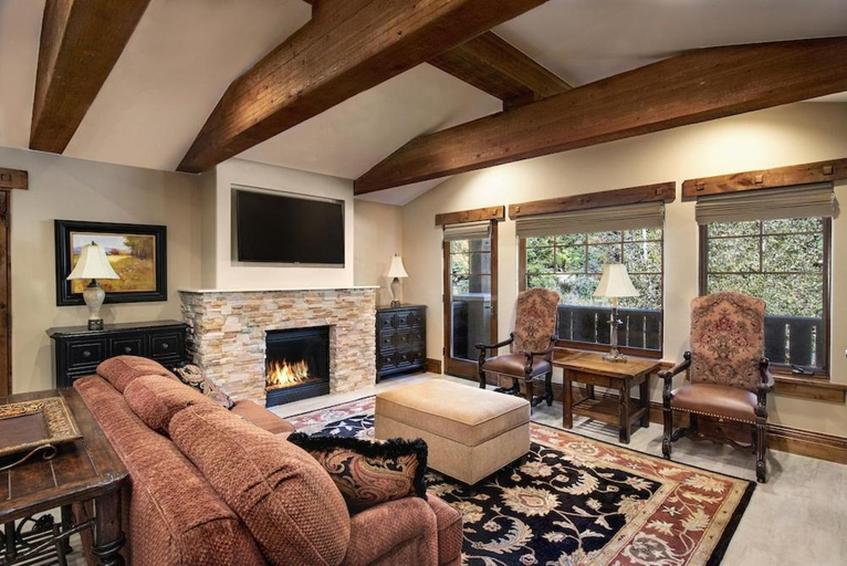 Others 5, Two Bedroom Suite apartment hotel, Summit