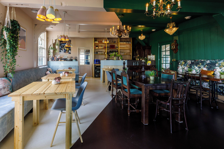 Food & Drinks 4, Boutique Hotel Jongwijs Westzaan, Zaanstad