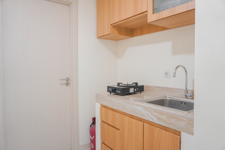 Others 4, Spacious and Comfy 2BR with Extra Room Apartment at Meikarta By Travelio, Cikarang