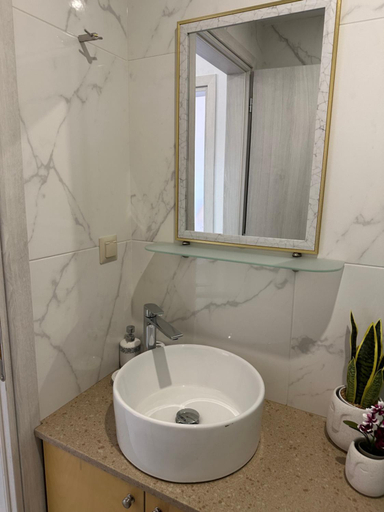 Shower 3, Kato Zaros Apartments, Faistos