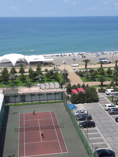 Others 2, jako, Batumi