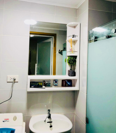 Bathroom 4, JHS Condo, Davao City