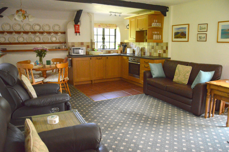 Others 4, Windbury Cottage, Devon