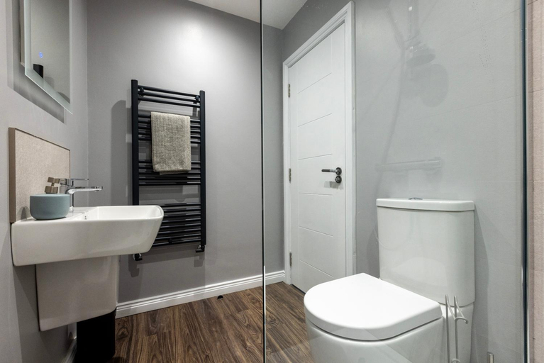 Bathroom 2, Causeway Coast Retreats, Causeway Coast and Glens