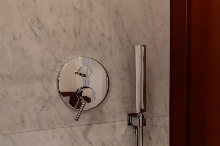 Others 5, Piazza San Domenico Luxury Suites, Napoli