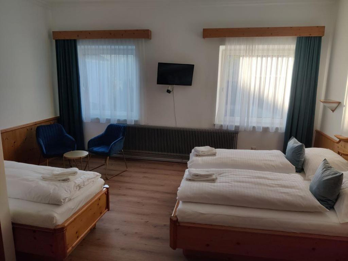 Bedroom 2, Neuhof, Amstetten