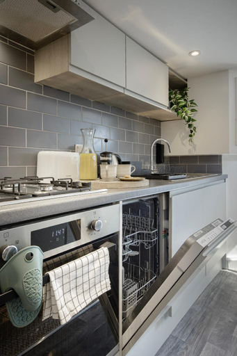 Others 5, Blackpool Central Springfield Apartments Spacious Comfort, Blackpool