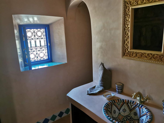 Bathroom 11