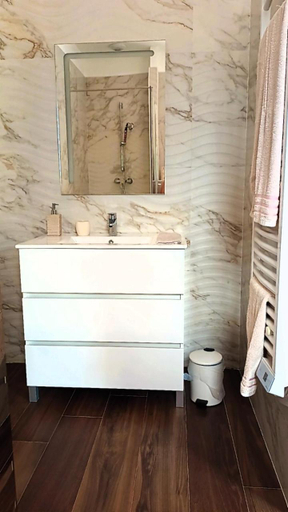 Bathroom 3, Agreable chambre dans le maquis, Corse-du-Sud