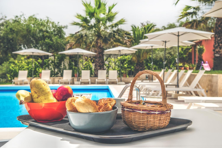 Food & Drinks 5, The Palm Garden, Ionian Islands