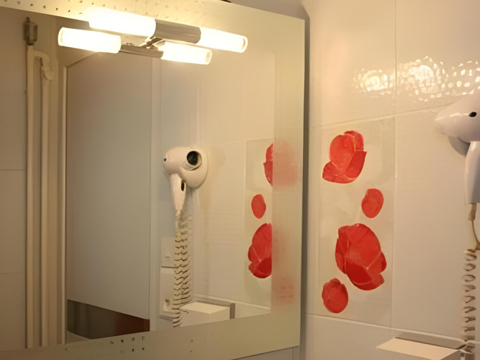 Bathroom 4, Hotel AUSTRIA Style -Ex Nestor Hotel, Drôme