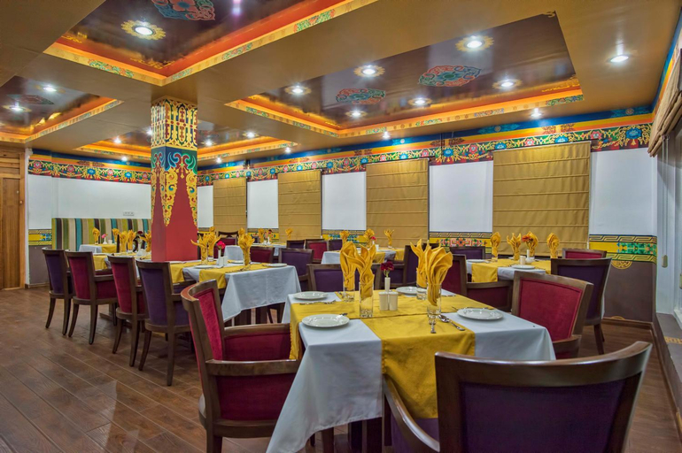 Food & Drinks 5, Hotel Sera Courtyard, Leh