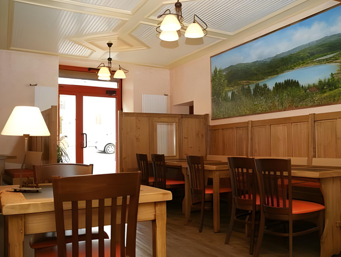 Others 4, Logis Hotel LBB - les 2 lacs, Jura