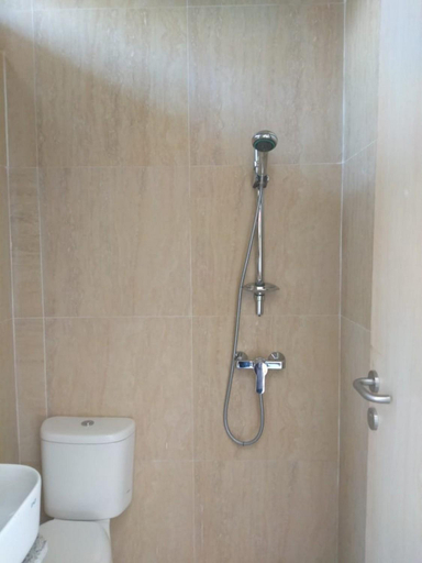 Bathroom 2, Mango House Semarang RedPartner, Semarang