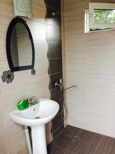 Bathroom 3, Guest House on Kostava 23, Kobuleti