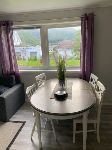 Others 5, Lofoten Overnatting - Ballstad, Vestvågøy