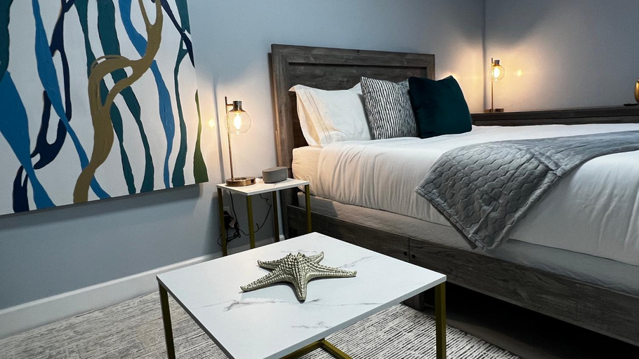 Bedroom 1, Oceano Suites Daytona Beach, Volusia