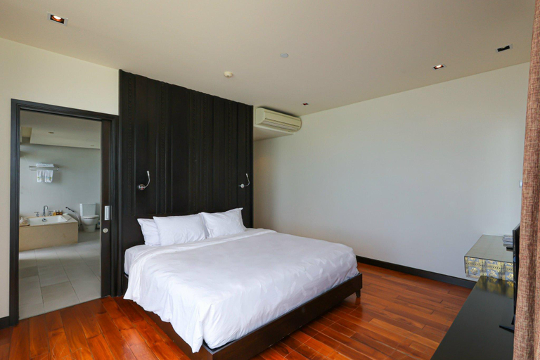 Bedroom 14