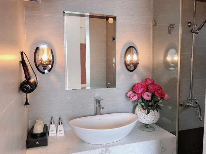 Bathroom 3, Nana Villa Hue, Huế