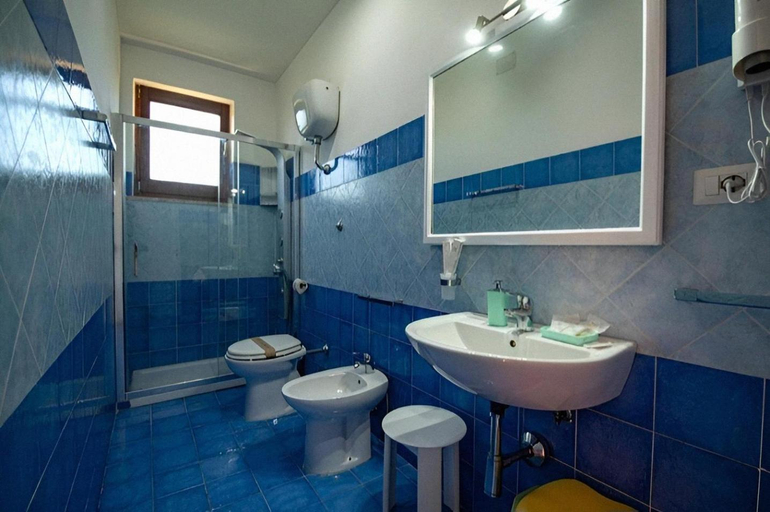 Others 4, Sonnino B&B, Napoli