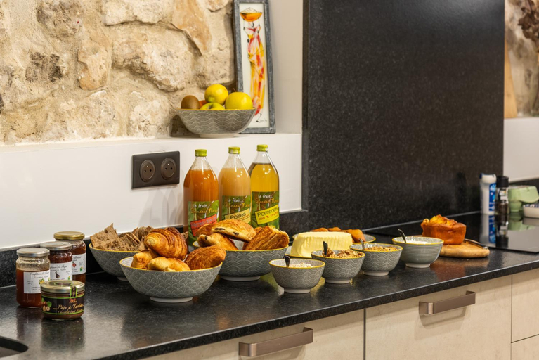 Food & Drinks 5, La Grande Maison Chambres d'Hotes, Aude