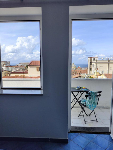 Others 5, Palazzo Saltovar, Napoli