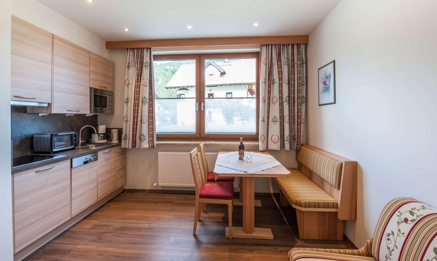 Others 5, Rustika - Appartements & Spa, Reutte