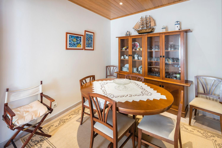 Others 2, Private 2 Bed Apartment in Albufeira Old Town, Albufeira