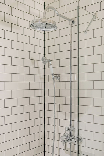 Bathroom 5, Metzlr House, Haarlem