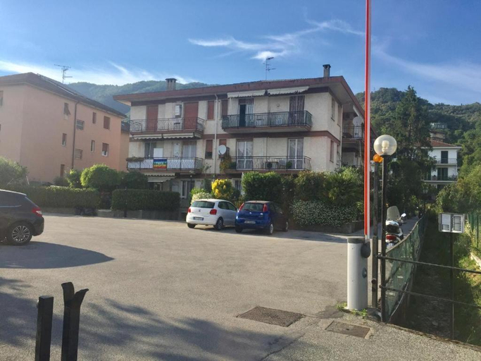 DAVIDHOUSE 84a, Genova