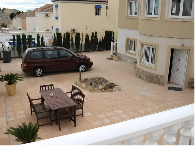 Others 4, Casa Lanjaron, Alicante