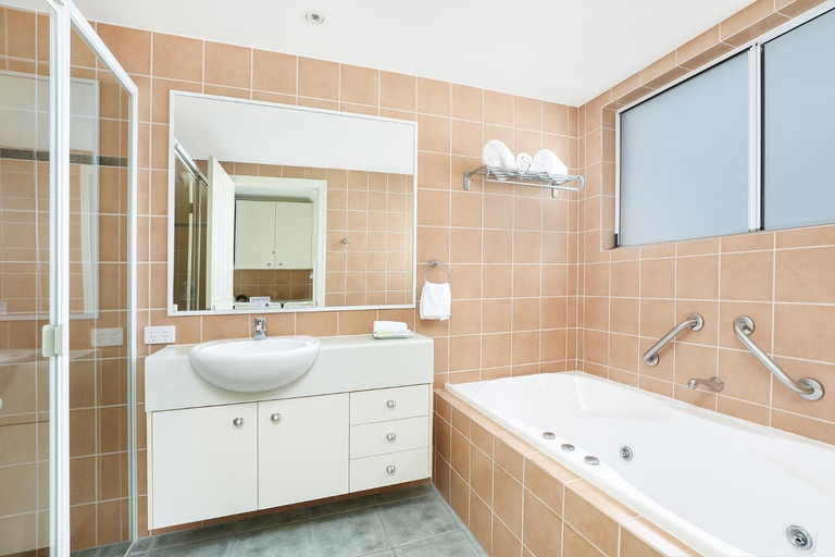 Others 4, Myconos Resort, Maroochy - Maroochydore