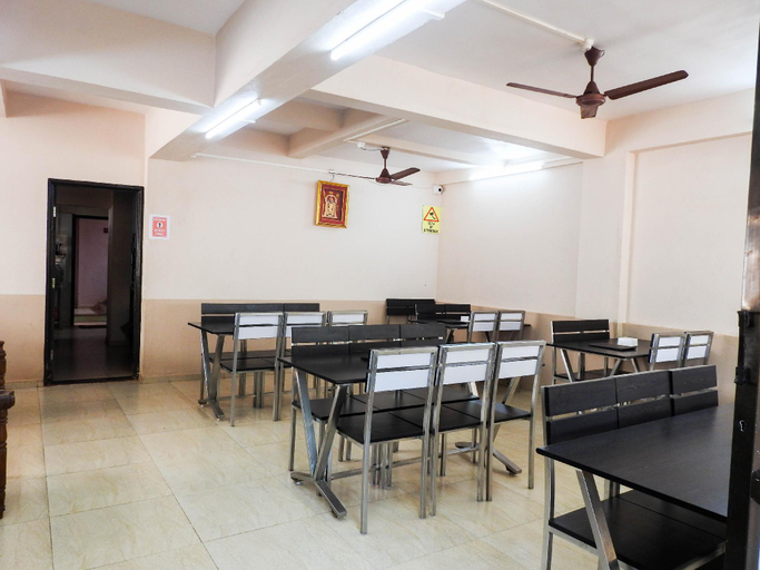 Food & Drinks 2, Hotel Madhuban, Ratnagiri
