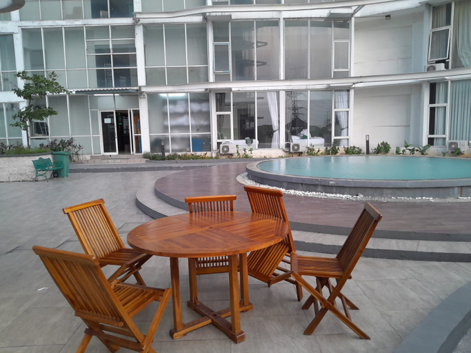 Others 5, ROKET ROOM Majestic Point Serpong, Tangerang