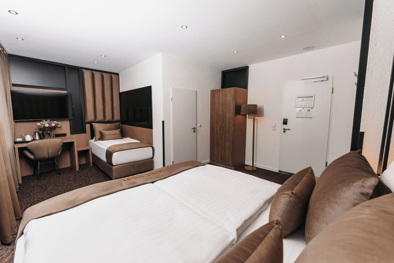 Bedroom 4, Hotel Majestic Dortmund Central, Dortmund