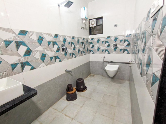 Bathroom 4, Nirmal Luxury Rooms, Narmada