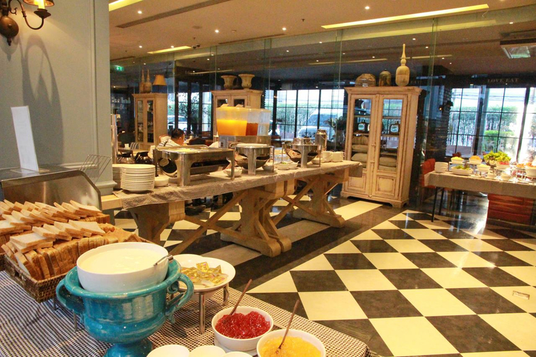 Food & Drinks 5, Vic3 Bangkok, Phaya Thai